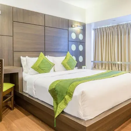 Comfort Metropolis Hotel 4*