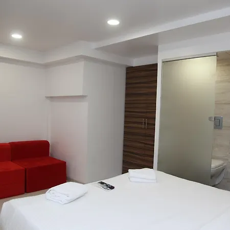 Aboos Lucky Galaxy Hotel Mumbai