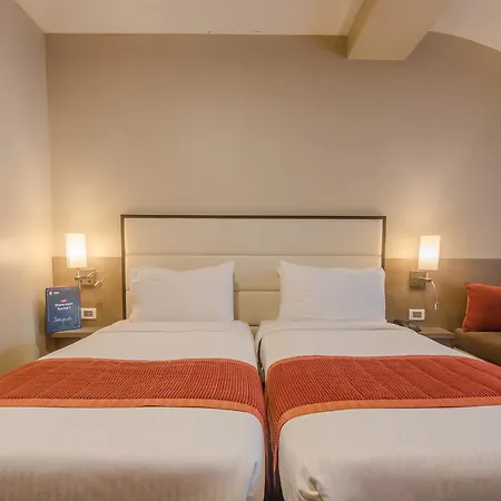 Landmark Annexe Hotel 3*