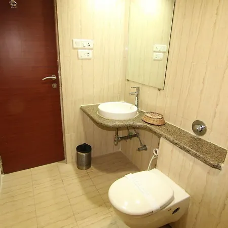 The Caliph Hotel, Near Powai Hotel 3*