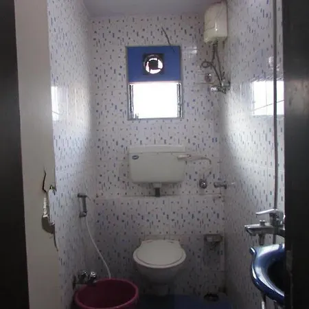 Pearl Residency Hotel 2*
