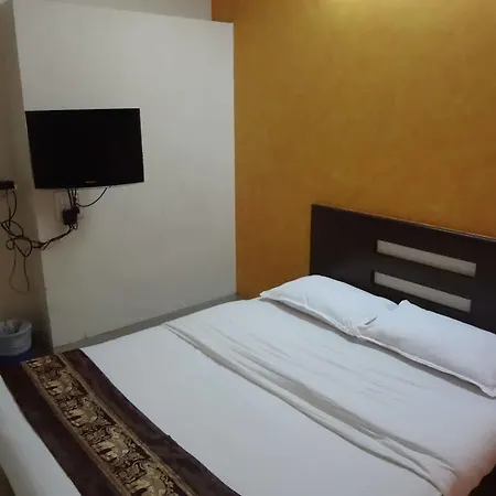 Hotel Jayshree Domestic Airport Mumbai