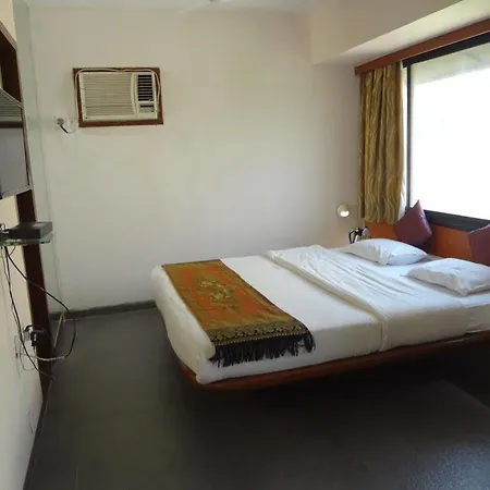 Hotel Jayshree Domestic Airport