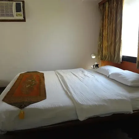 Jayshree Domestic Airport Hotel Mumbai