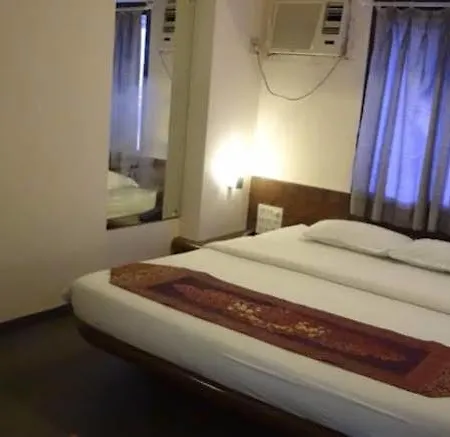 Hotel Jayshree Domestic Airport