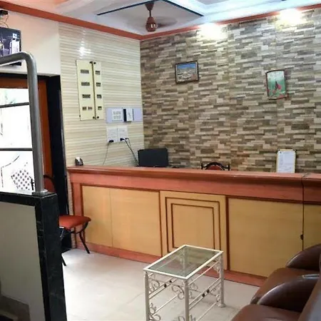 Fabexpress New Deepak - Nr & Csmt Station Hotel