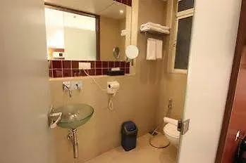 Townhouse Oak Suncity Premiere Mumbai