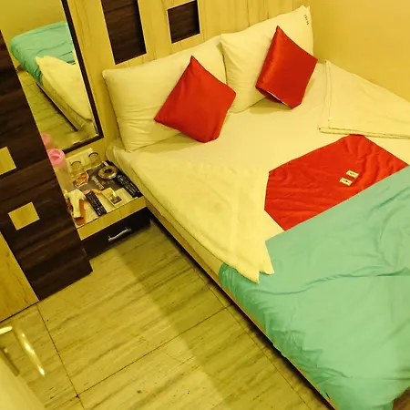 Hotel New India