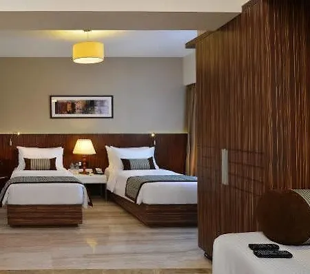 Residency Sarovar Portico 4* Mumbai