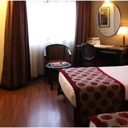 Hotel Ramee Guestline Juhu 4*