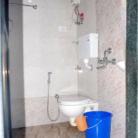 Hotel Fabhotel Adore 3*