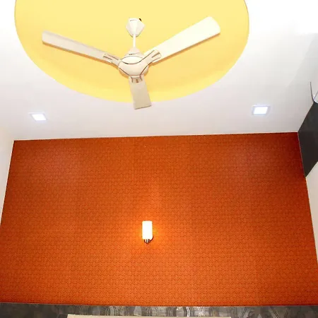 Fabhotel Adore Hotel 3*