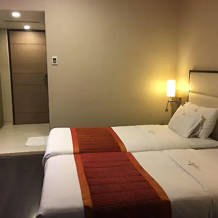 Landmark Annexe Hotel