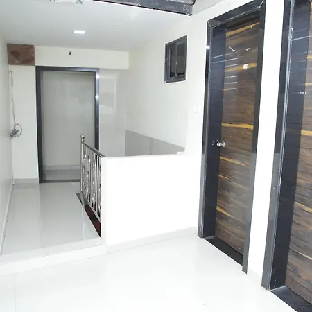 Guest house Sai Residency