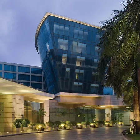 Hotel Hyatt Regency International Airport 5*