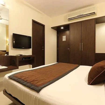 Silver Hotel