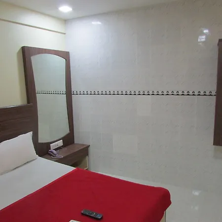 Hotel Royal Annex 2*