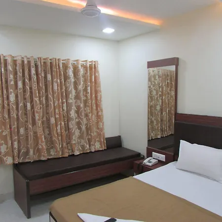 Royal Annex Hotel