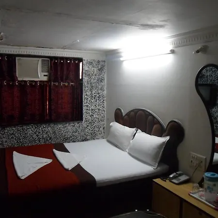 Happyland Hotel