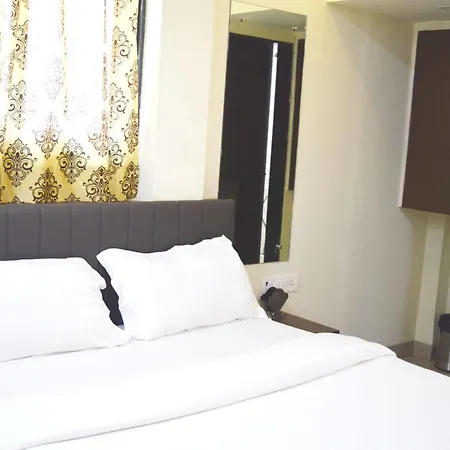 Apex Executive Hotel *