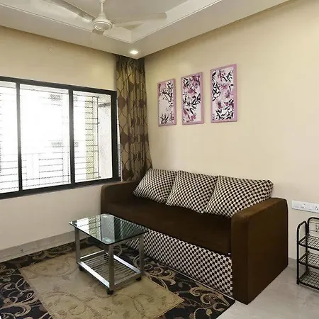 Bloom Residency Hotel 3*