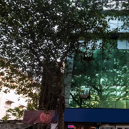Oyo 7481 Plaza 2* Mumbai