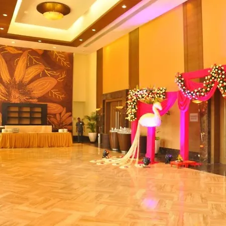The Retreat & Convention Centre Hotel 5*