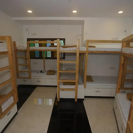 Staytion Dorm- A Backpackers Mumbai