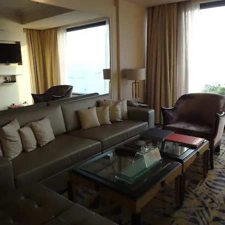 Hotel Marine Plaza