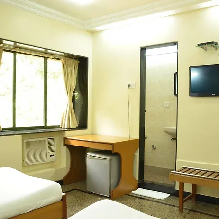 Park View, 3*