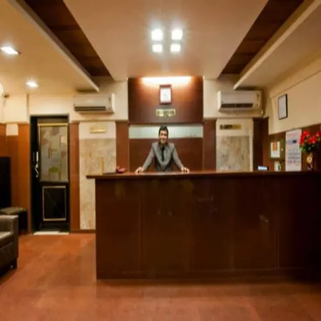 Hotel Rajhans