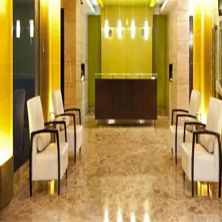 Ascot Hotel