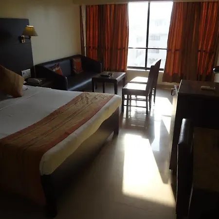 Kings International Juhu Hotel 3*