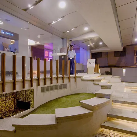 Planet Boutique Hotel 3*