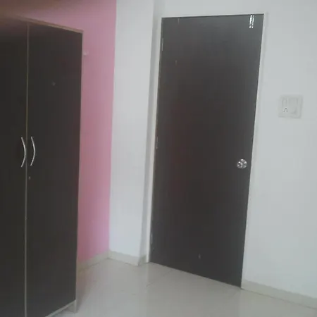 Hotel O Rana Residency Near Western Express Highway Metro Station Hotel