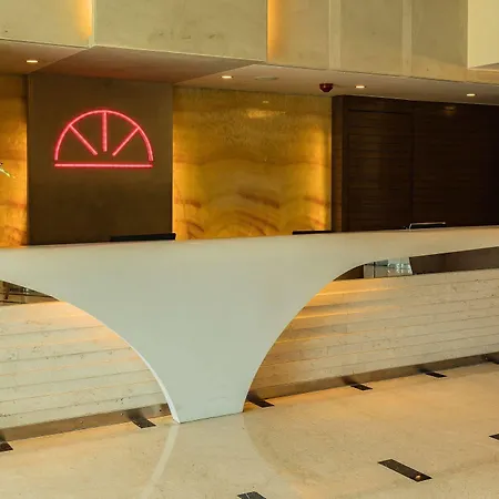 Hotel The & Powai
