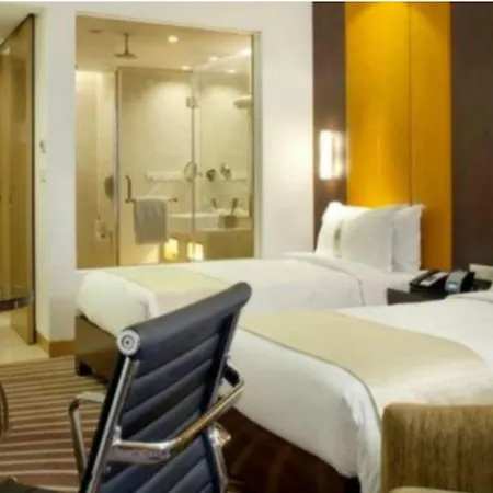 International Airport By Ihg 5*