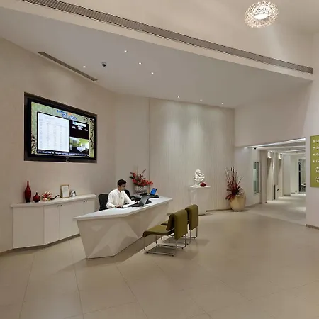 Kohinoor Elite Near Bkc Hotel 4*