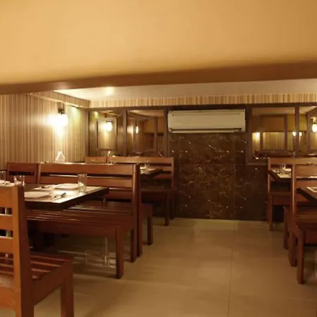 Lucky Bandra Hotel