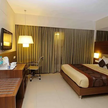 Landmark Hotel 2*