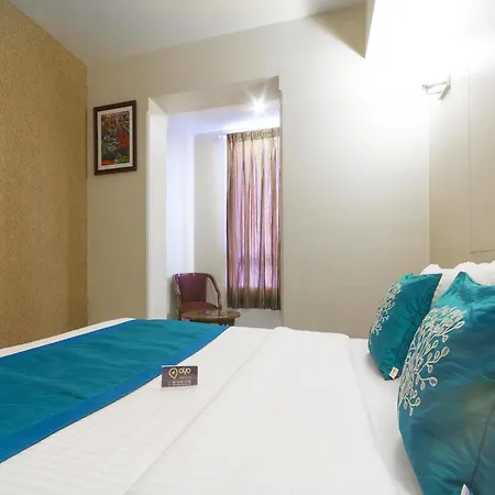 Ashray International, Sion - Near Bkc Hotel 2*