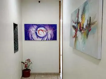 Grandeur-near International Airport Hotel