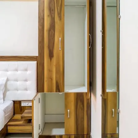 Oyo 11441 Casa Roomz Powai