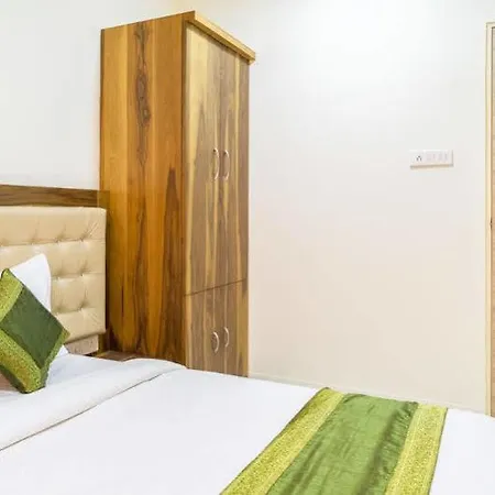 Hotel Oyo 11441 Casa Roomz Powai Mumbai