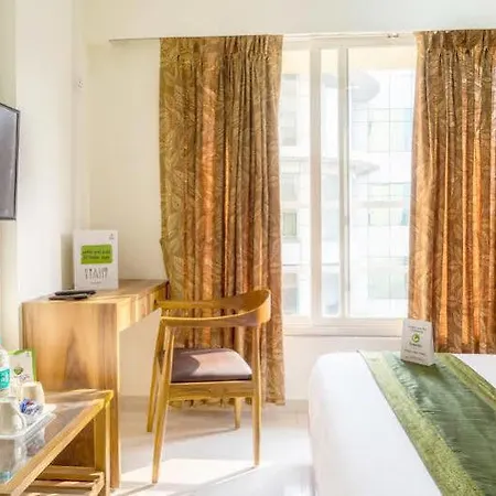 Oyo 11441 Casa Roomz Powai Hotel Mumbai