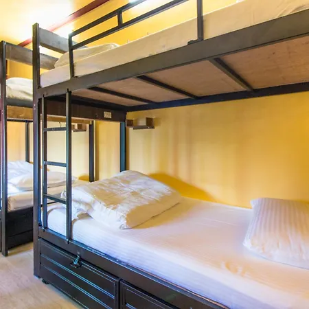 Backpackers Villa Mumbai Hostel *