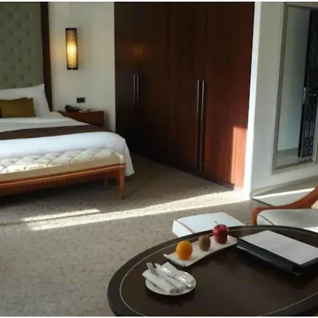 Z Luxury Residences 5* Mumbai