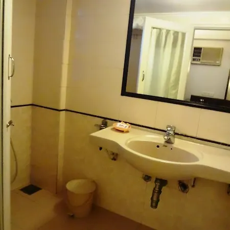 Avion Hotel 3*