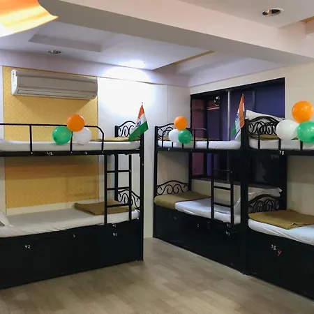 Bandra Only For Indian Male Hostel Mumbai