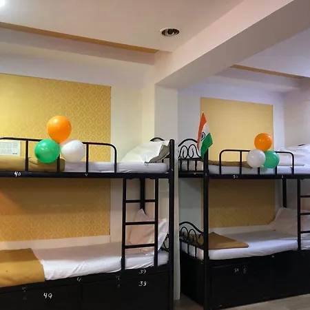 Bandra Only For Indian Male *